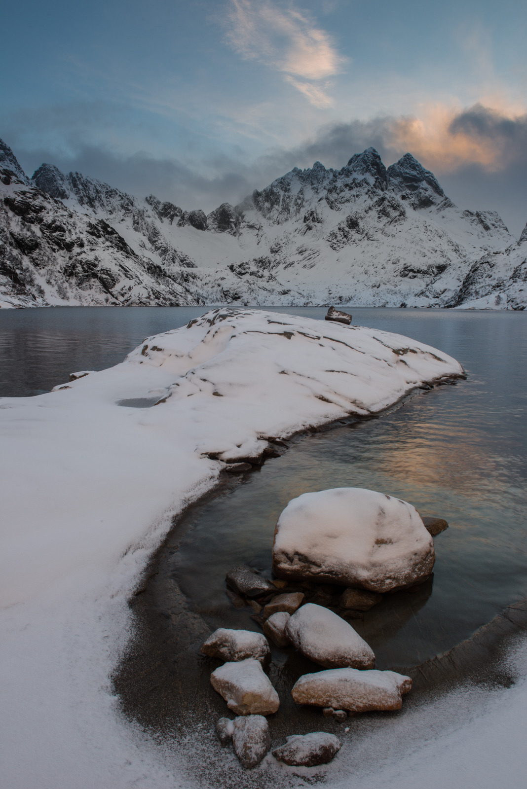 theencompassingworld:  patshotyou:  Who needs roads?Meet me at my Facebook pageWebsite/Instagram