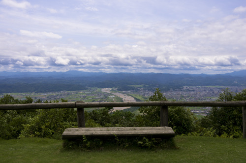 道中が暑すぎ。 山の上は風があってよかった。