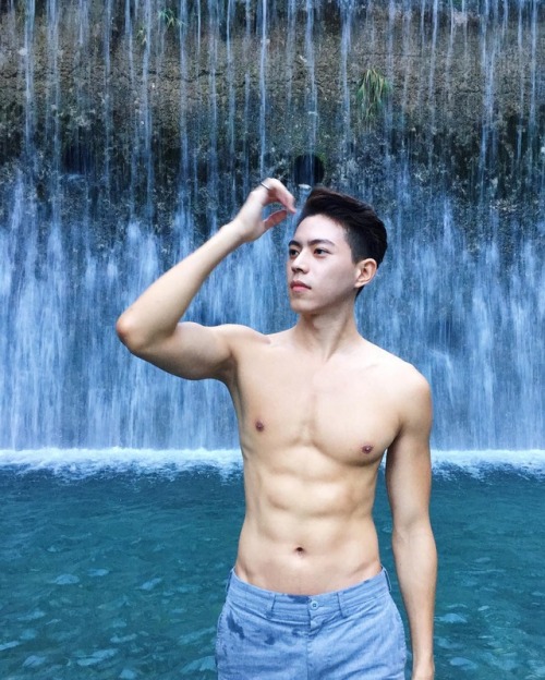 aznboysparadise: IG: feng0817