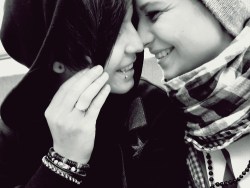 the-inspired-lesbian:  Love and Lesbians ♡ 