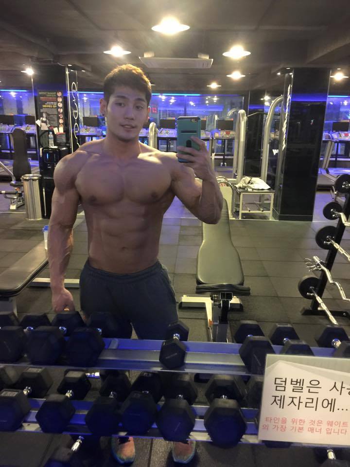 Viva!Asian hunks!