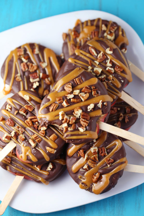 sweetoothgirl: Chocolate Turtle Apple Slices 