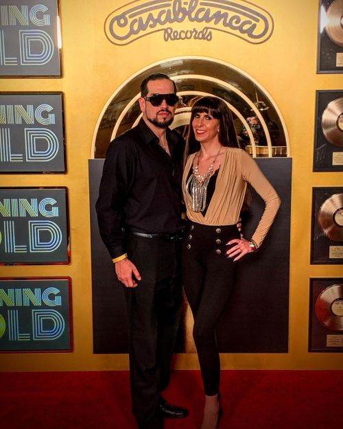 Back on the red carpet for the premier of “Spinning Gold” a tale about the legendary Casa Blanca Records and it’s founders. #LA #OurLife #RedCarpet #SpinningGold #Disco #Kiss #Funkadelic #US #CasaBlanca #Movies (at Directors Guild of...