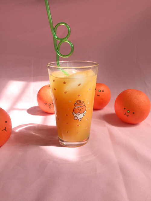 natalikoromotoart: “Orange Peel” & “FRUTAS!!!” Pint glasses  natalikoromoto.dog