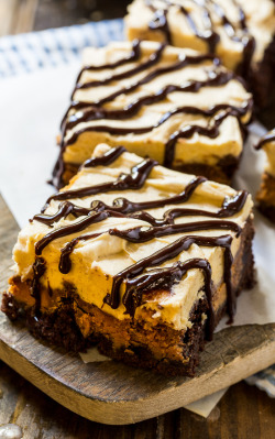 fullcravings:  Peanut Butter Cup Brownies