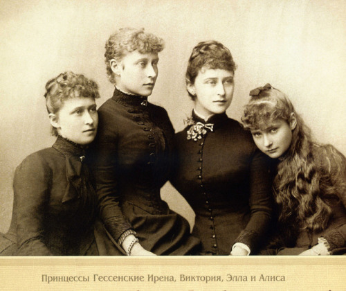 adini-nikolaevna: The Hesse sisters: Princesses Irene, Victoria, Elisabeth, and Alix.