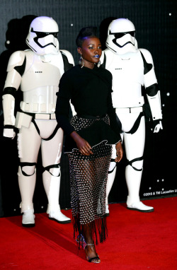 soph-okonedo:    Lupita Nyong'o attends the European Premiere of “Star Wars: The Force Awakens” at Leicester Square on December 16, 2015 in London, England   