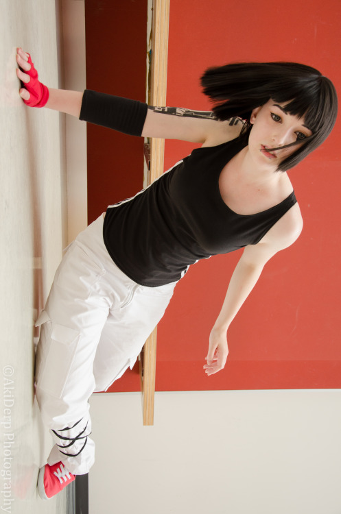  Faith Connors - Mirrors Edge Cosplayer: Facebook  |  Tumblr Photographer:&