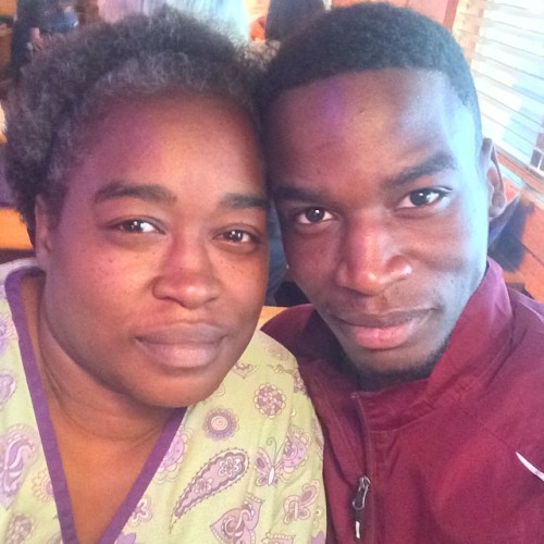 darkskinkid:Last one! I got a surprise visit from my amazing mother today!!! She has two jobs, 5 kid