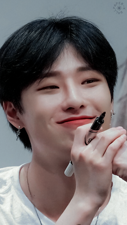 『SEUNGYOUN』saved? reblog or like© fantaken owners