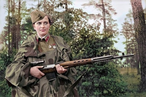 peteseeger:coolkidsofhistory:Lyudmila Pavlichenko aka Lady Death was a Soviet sniper during World Wa