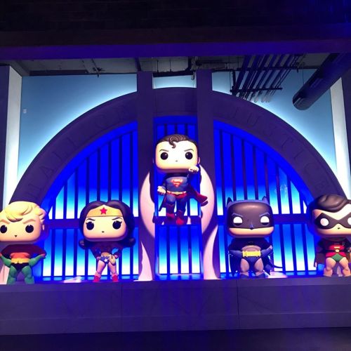 Life-size @dccomics Funko POPs at the new @originalfunko Hollywood store. #funko #funkopop #funkopop