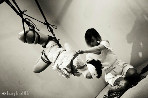 amaury-grisel-shibari:  misungui:  Rigger : Gorgone  Model : Misungui  Photo : Amaury Grisel @placedescordes   Rigger : Gorgone Model : Misungui Photo : Amaury Grisel @placedescordes