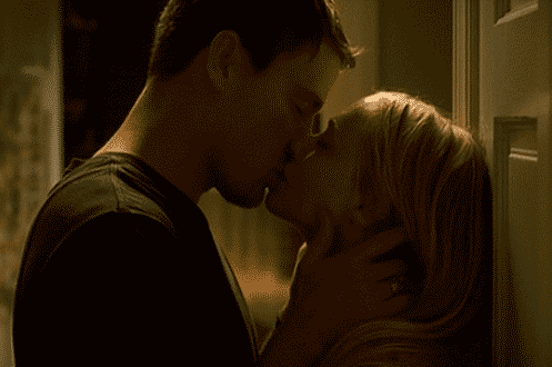 dissapolnted:  I want to feel your lips on my lips  