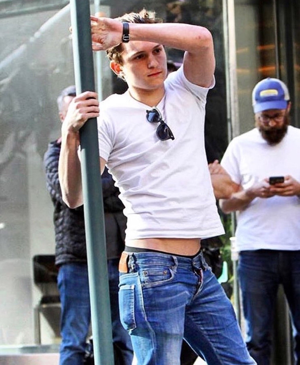 hollandroos: Oomph, okay  