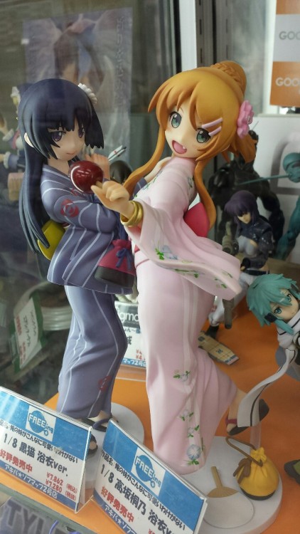 Kirino and Ruri looking festive! Akihabara during golden week Pictures via my cell phone lately Char