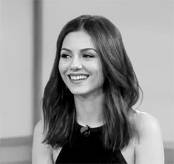 ARCHIVED BLOG â€” ( victoria justice gif hunt. )under the cut are...