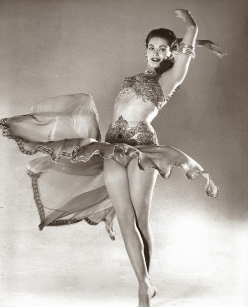 retrogirly:  Yvonne De Carlo 
