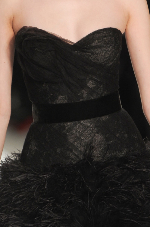 theeleganceofrunway:  Details at Monique Lhuillier RTW F/W 2011 