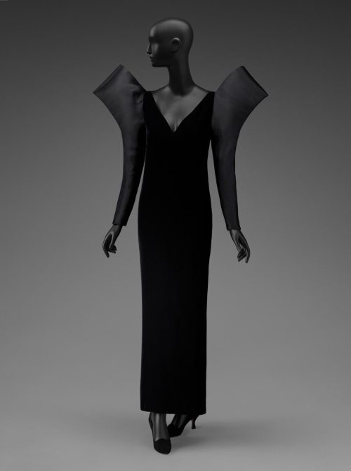 omgthatdress:Evening GownPierre Cardin, 1981The Philadelphia Museum of Art