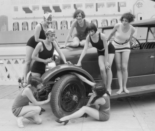 retrogasm:  Showgirls 