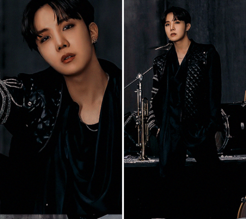 MAP OF THE SOUL ON:E CONCEPT PHOTOBOOK