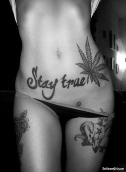 sexystonergirls:  Let’s get high Stoner