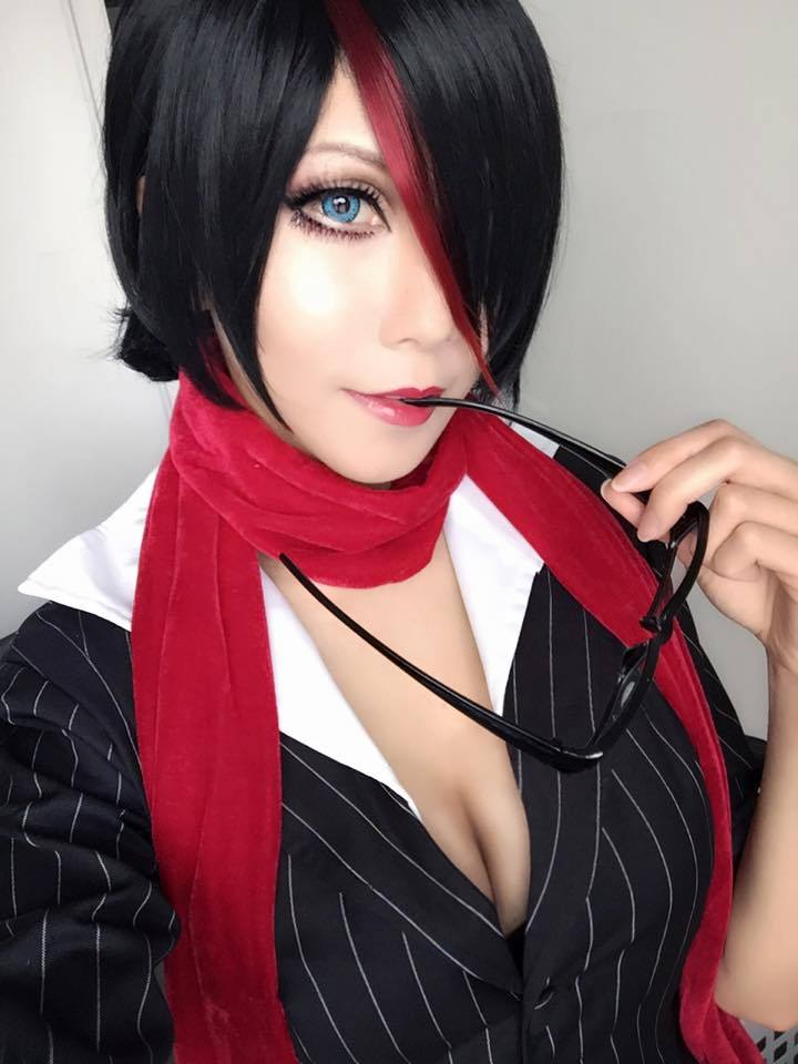 league-of-legends-sexy-girls:  Fiora Cosplay