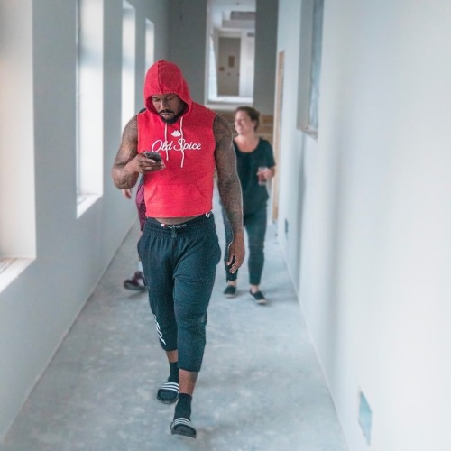celeb-eggplants: Von Miller