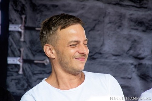 tomwlaschihafanpage-blog: Tom Wlaschiha random pictures