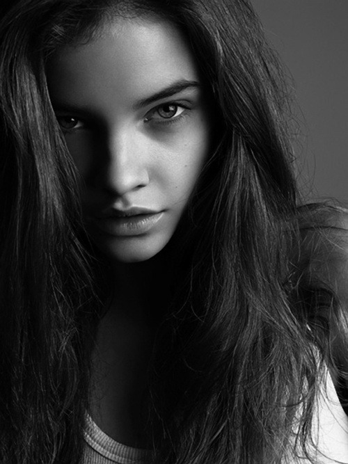 vogue-for-lunch:  Barbara