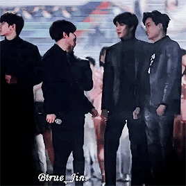 baehkkyun:  baekhyun’s roar influenced the maknaes… especially jongin!