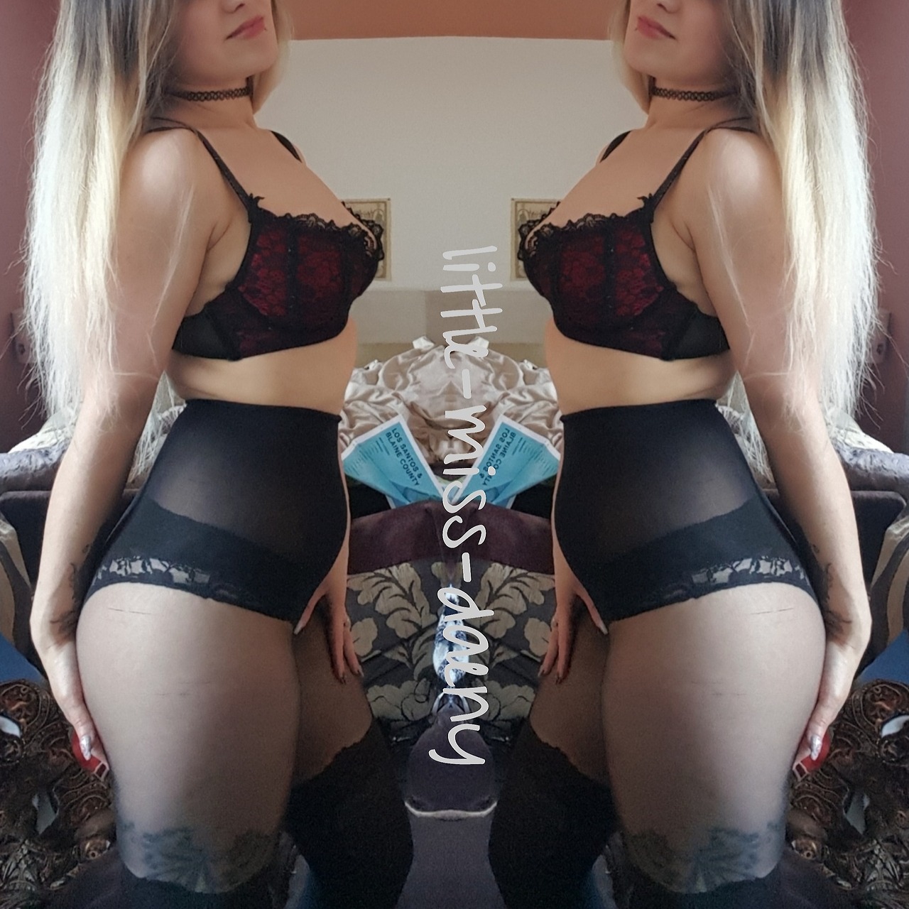 little-miss-daeny89:  little-miss-daeny89:  Before I put my clothes on 😂🙈 #tights