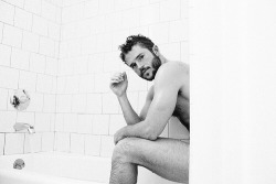 agliuk:  Tub time with Tate Tullier. Check