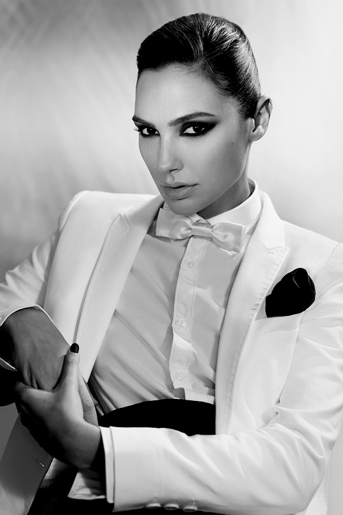 crowmustgoon:Women in suits appreciation postNo kickass suited-up androgyny party is complete withou