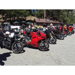 Awesome ride today being the only BMW between a bunch of Ducatis at GMR for the 2015 Euro Ride by @bertsmegamall #bmwrninet #bmw #rninet #r9t #triumph #thruxton #acecafe #ducatiseverywhere #ducati #898 #1299 #1199 #euroride2015 #bertmegamall #gmr #xdiv