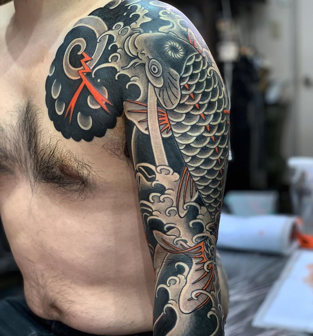 Qué significan los tatuajes de carpas koi | Arma Blanca Tattoo