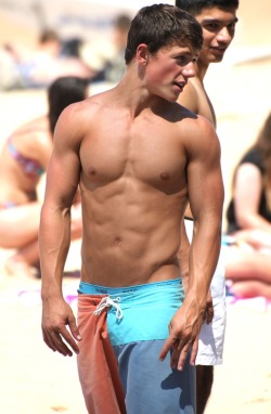 waistbandboy:  Bonds boy ;)   Yum