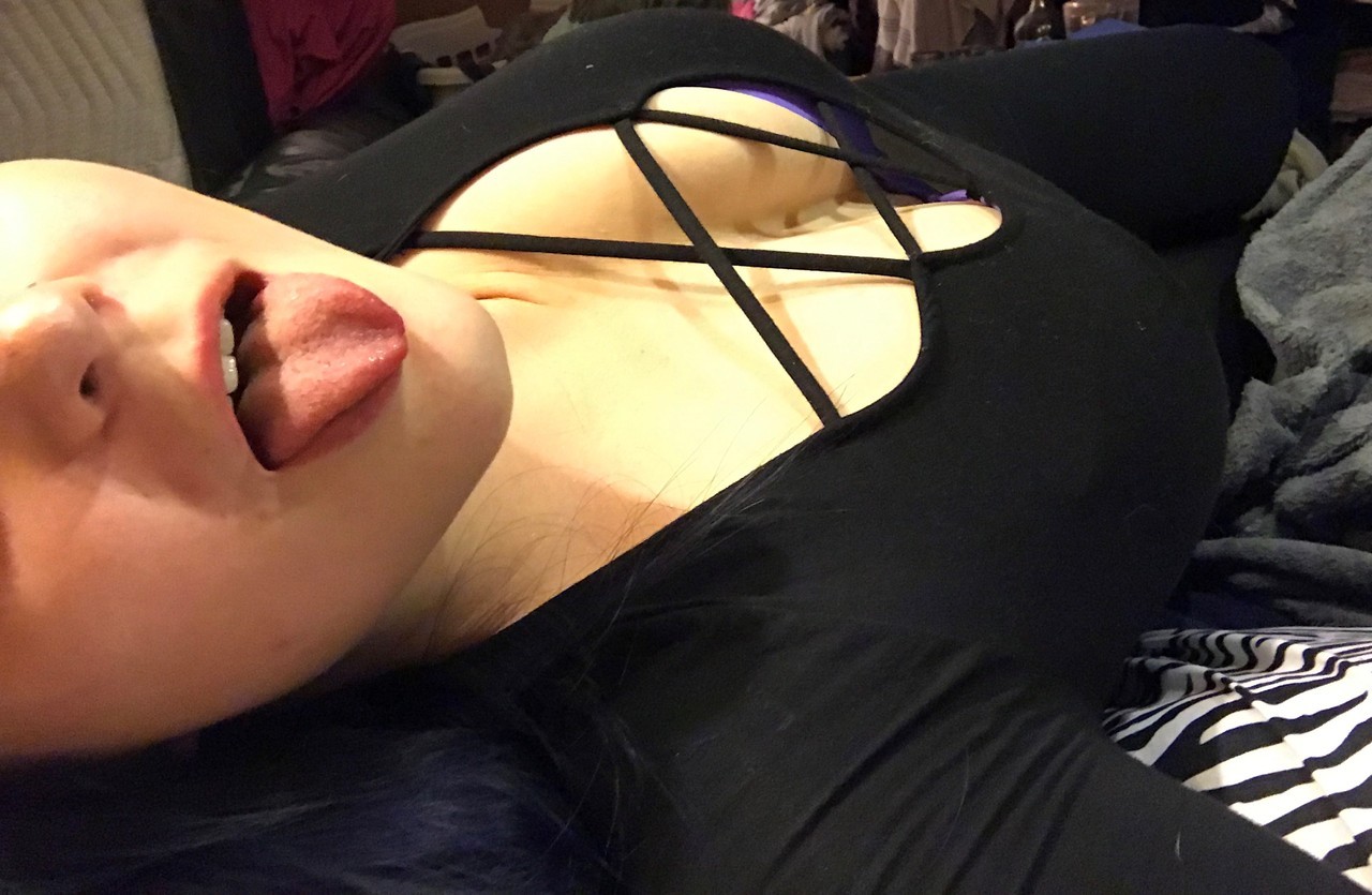 pandagirl-sarah: Went to a Halloween party for a little while after work yesterday