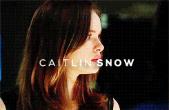 flashallens:Team Flash in The Flash 1x01 “I’ve made some new friends. They’re helping me find 
