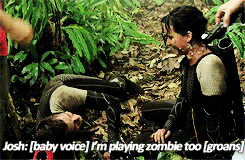 thewitchgirlz:  Joshifer playing around  Holy fuck they&rsquo;re adorable!