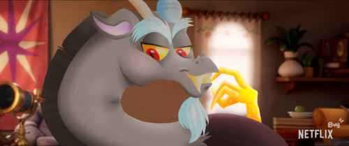 sweaterblitz: This was hard but, I made/edited a kind of fake screen shot of Discord in the new mlp 