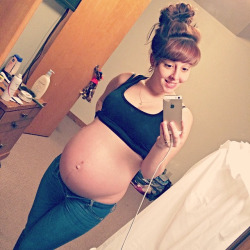 pregnantpreggobelly:  My collection of pregnant