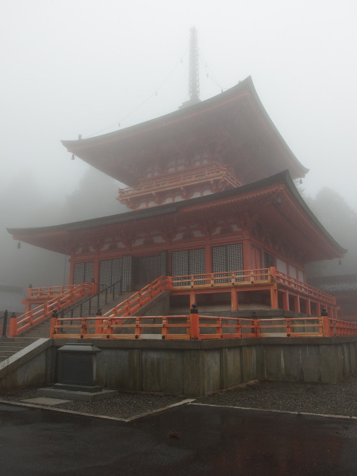 Amida Hall @ Todo area @ Mount Hiei in the fog @ KyotoBy : Guilhem Vellut