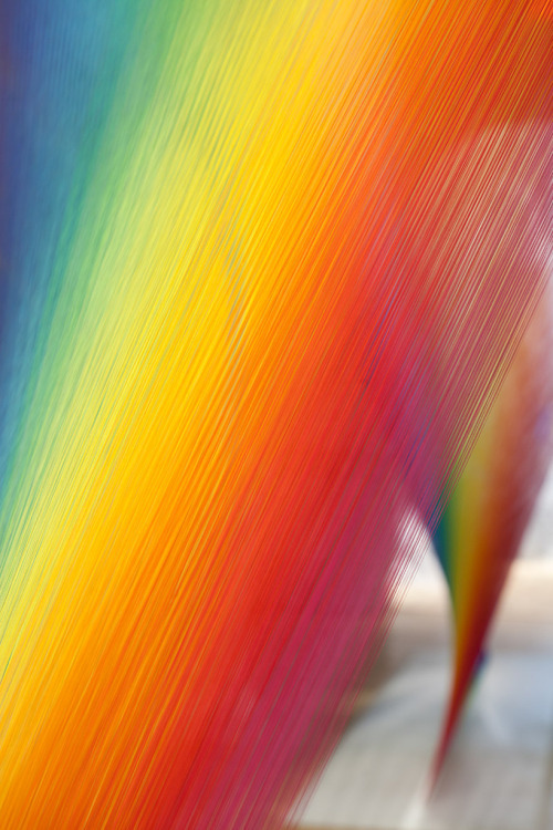 coolthingoftheday:Mexican artist Gabriel Dawe creates a rainbow sculpture woven from over sixty mile