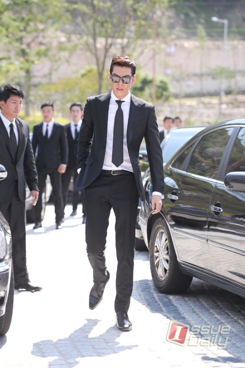 130711 Kim woobin at friends 2 press conference  he thinks , that is a catwalk TTT