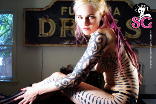 HOT Tattooed girls