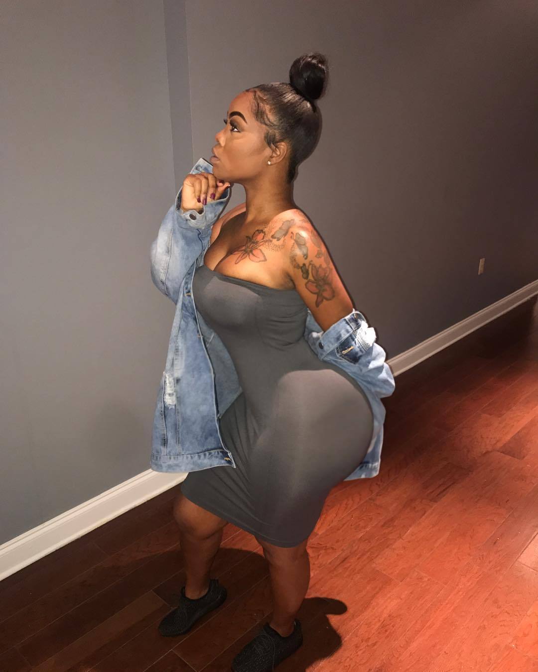 redoak14:  redstripeking:Renesha Tight Denim Tuesday 