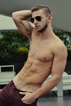 jockzone:  From NY TO LA youll meet other guys who share your interests. only on @JockZone 