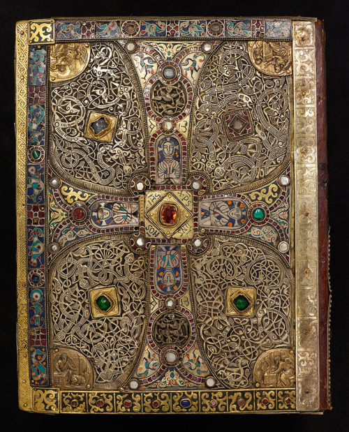 centuriespast:Jeweled Cover of the Lindau Gospels, possibly Salzburg, last quarter eighth century. O